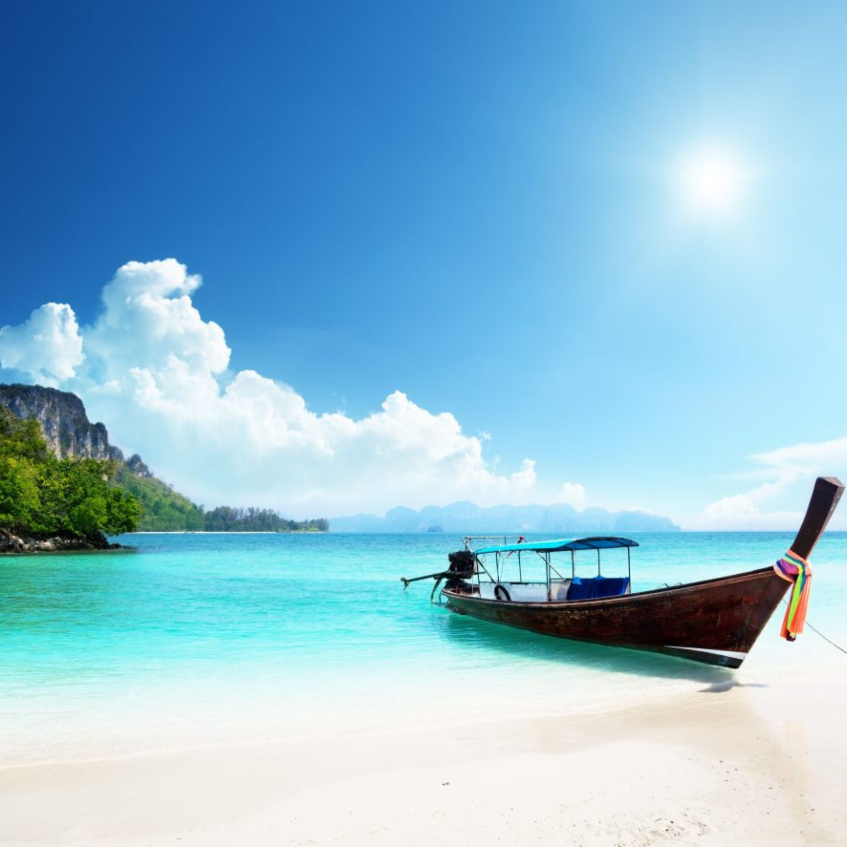 Thailandia, Due Anime in un Unico Viaggio: dai Templi d’Oro alle Spiagge di Phuket