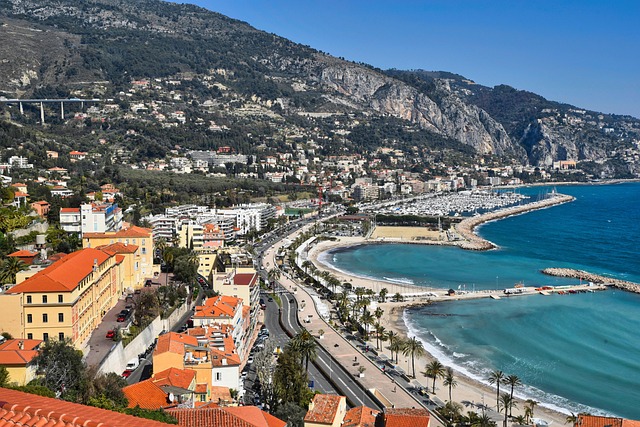 Costa Azzurra: itinerari all’aria aperta tra mare, natura e borghi panoramici